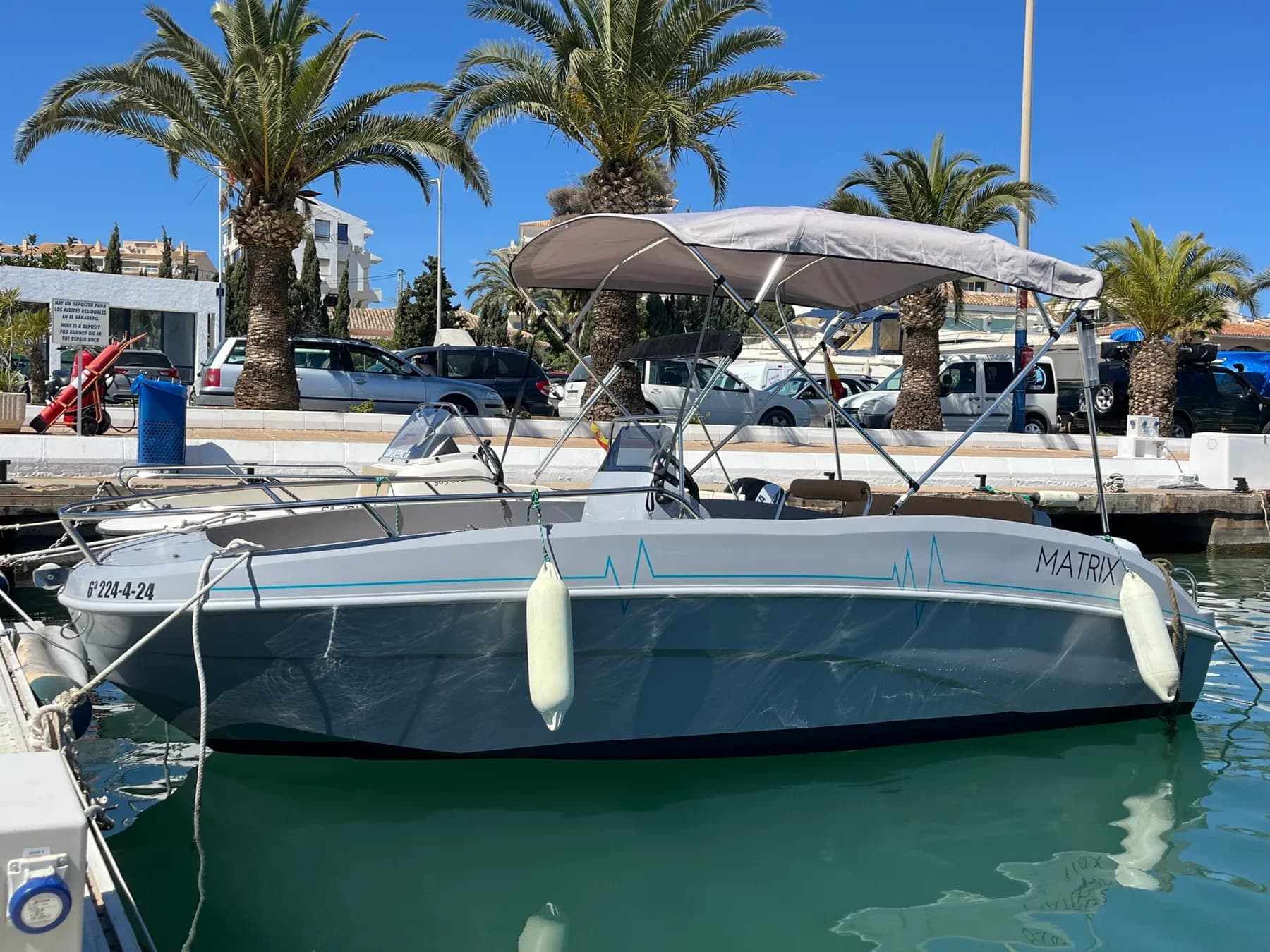 Matrix – Sin licencia en Altea — vista exterior